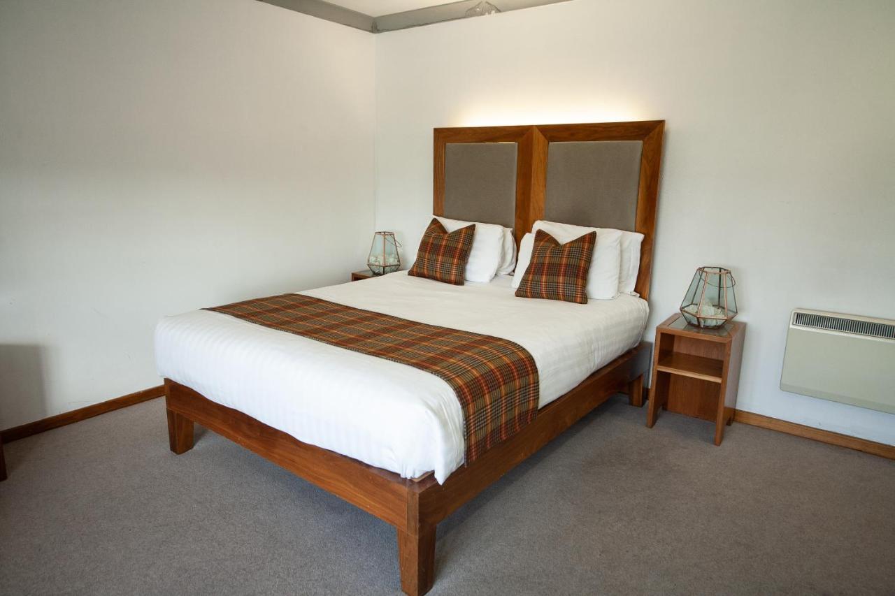 Berwick Manor Hotel Rainham  Esterno foto