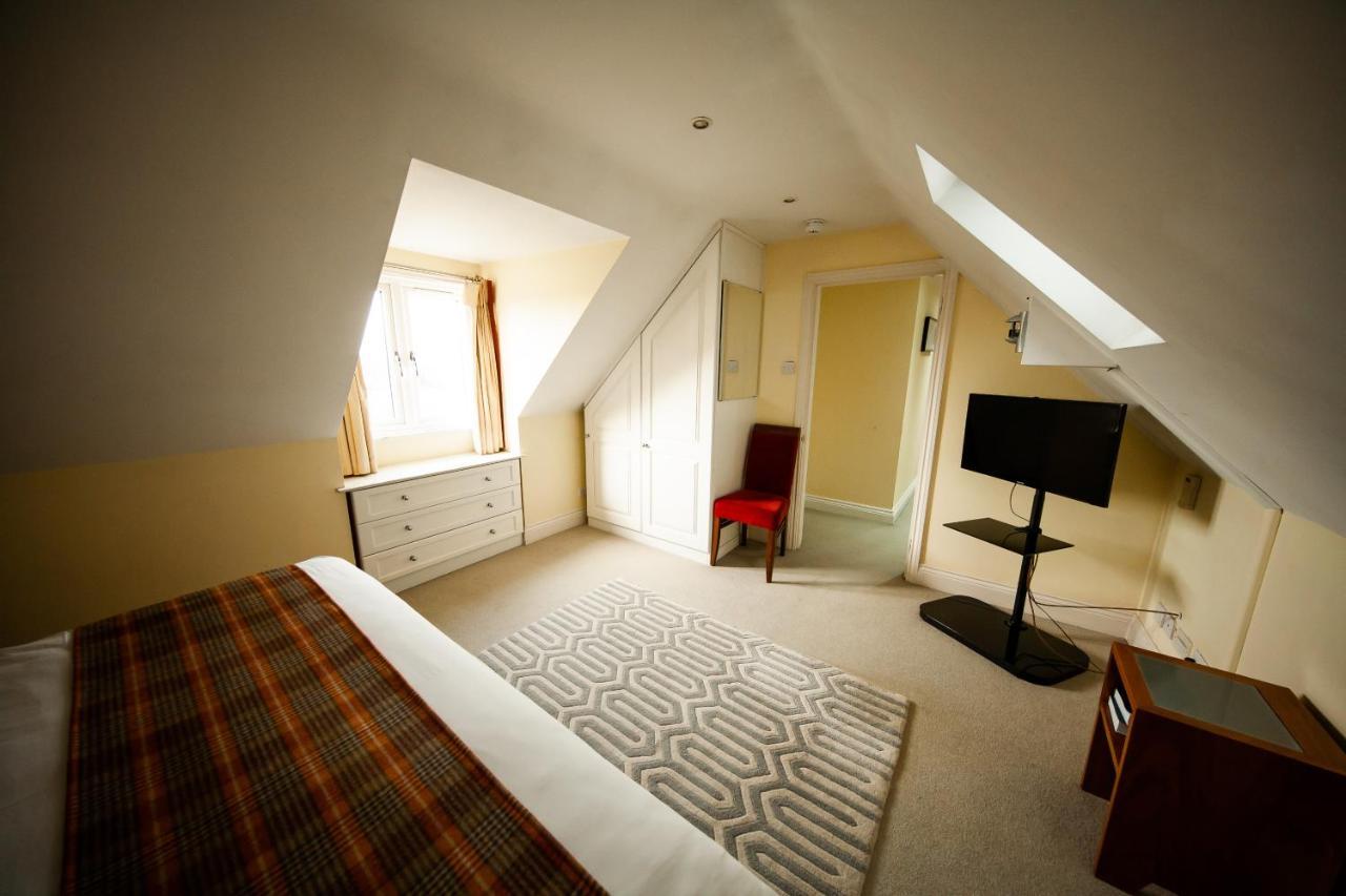 Berwick Manor Hotel Rainham  Esterno foto