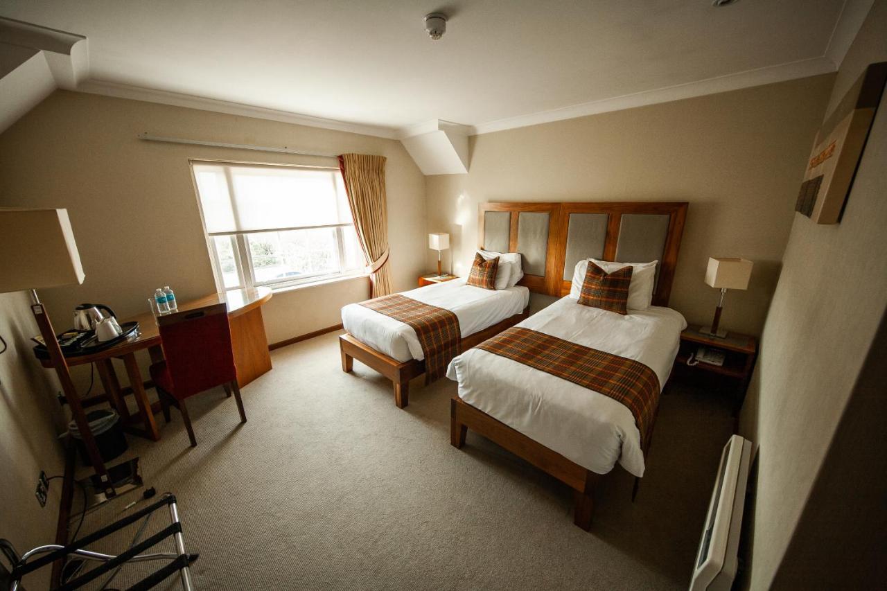 Berwick Manor Hotel Rainham  Esterno foto