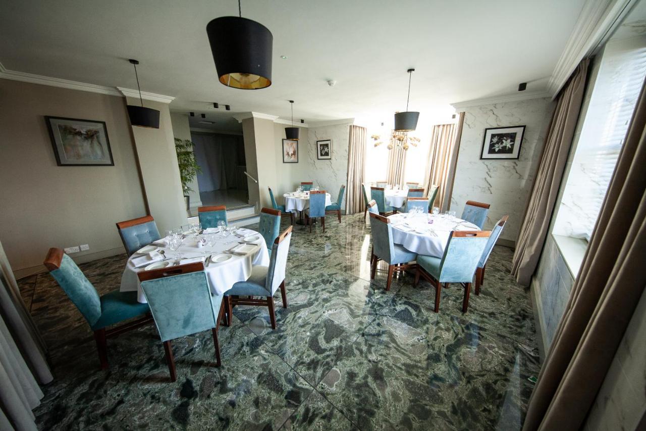 Berwick Manor Hotel Rainham  Esterno foto