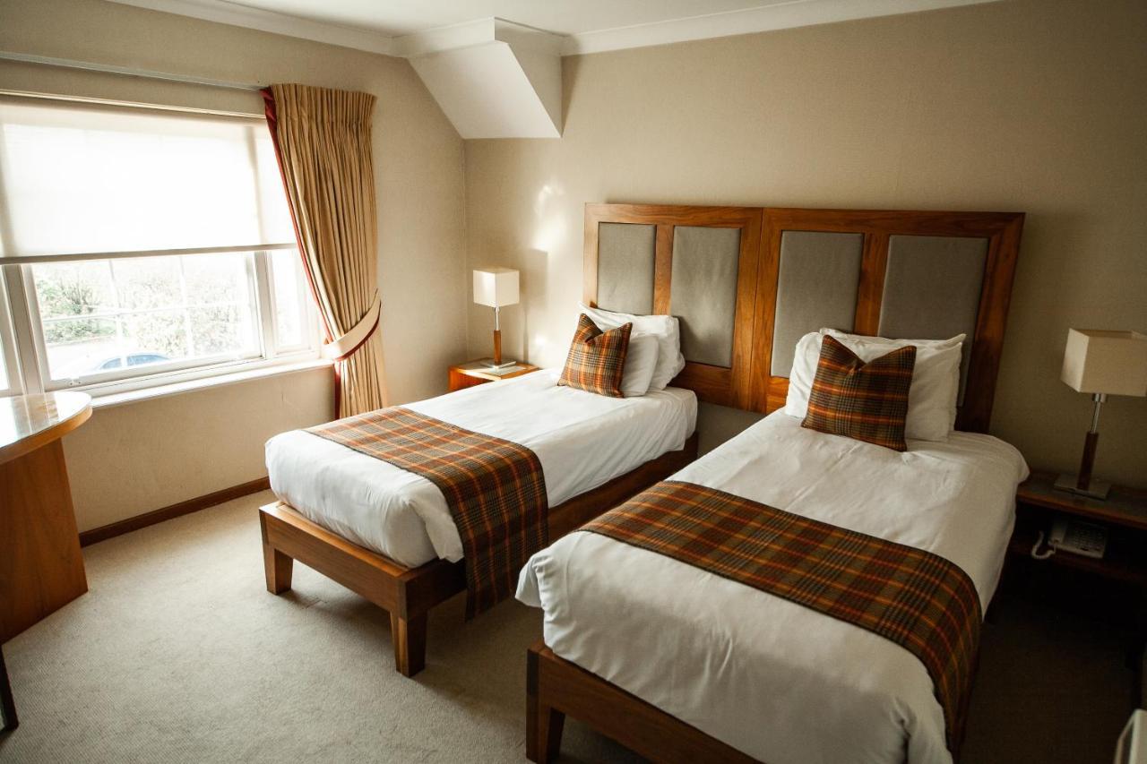 Berwick Manor Hotel Rainham  Esterno foto