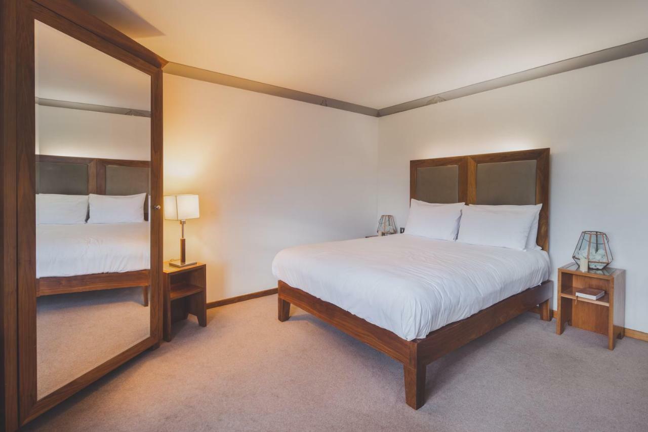 Berwick Manor Hotel Rainham  Esterno foto