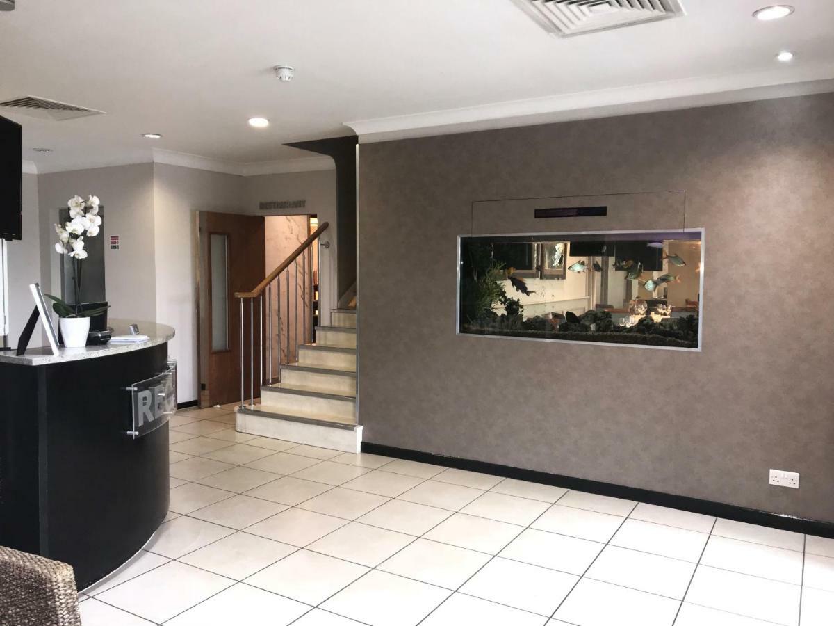 Berwick Manor Hotel Rainham  Esterno foto